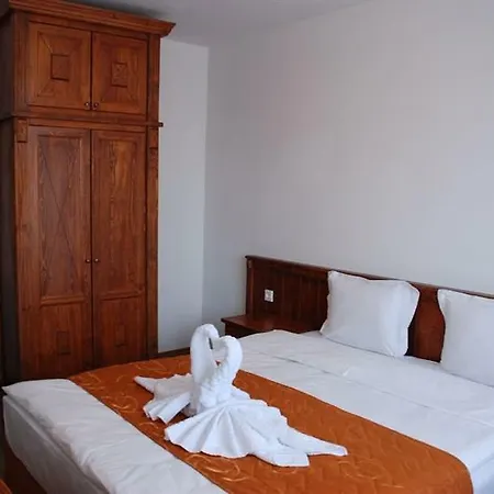 Hotel Elegant 3*