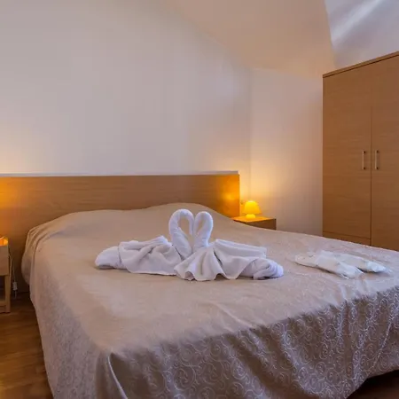Elegant Hotel 3*